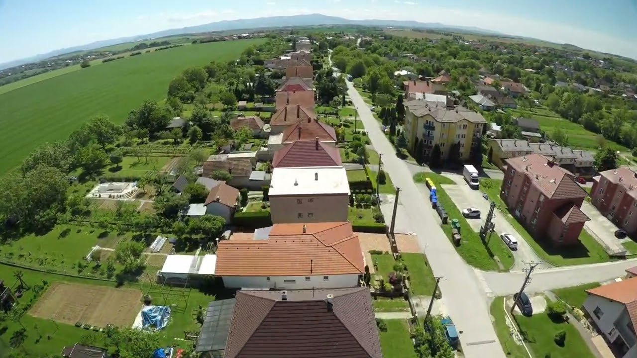 Aerovizuálna prehliadka obce Prašice