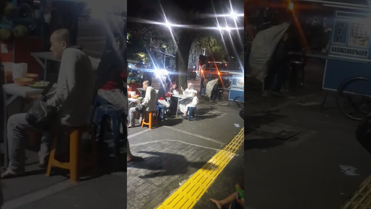 suana masjid istiqlal di malam hari