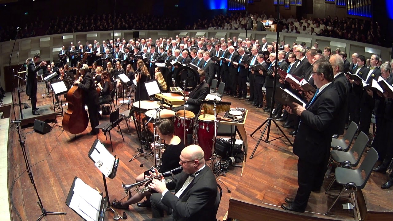 Wat de toekomst brenge moge.   Groot Samengesteld Mannenkoor.   De Doelen 27 dec 2019