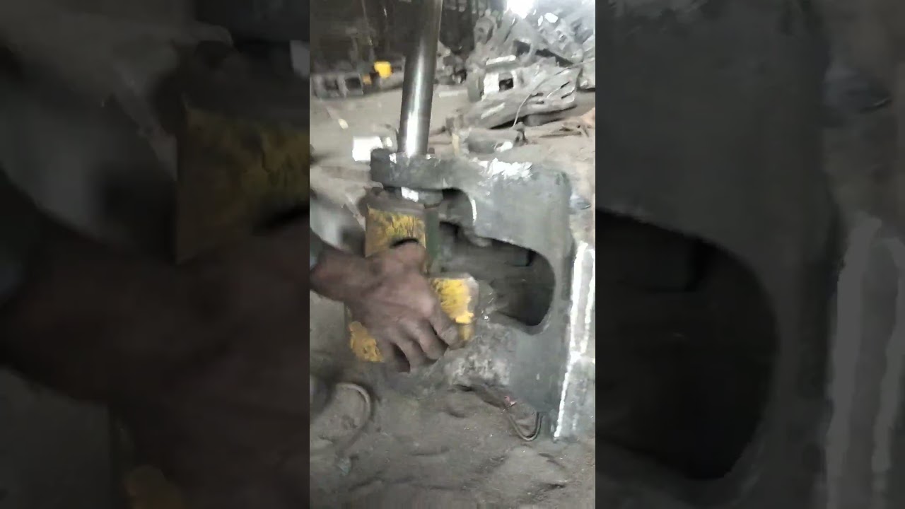 Gauging process foundry railway workshop#Railway casting Coupler70bd#viralvido #metalcasting#machin