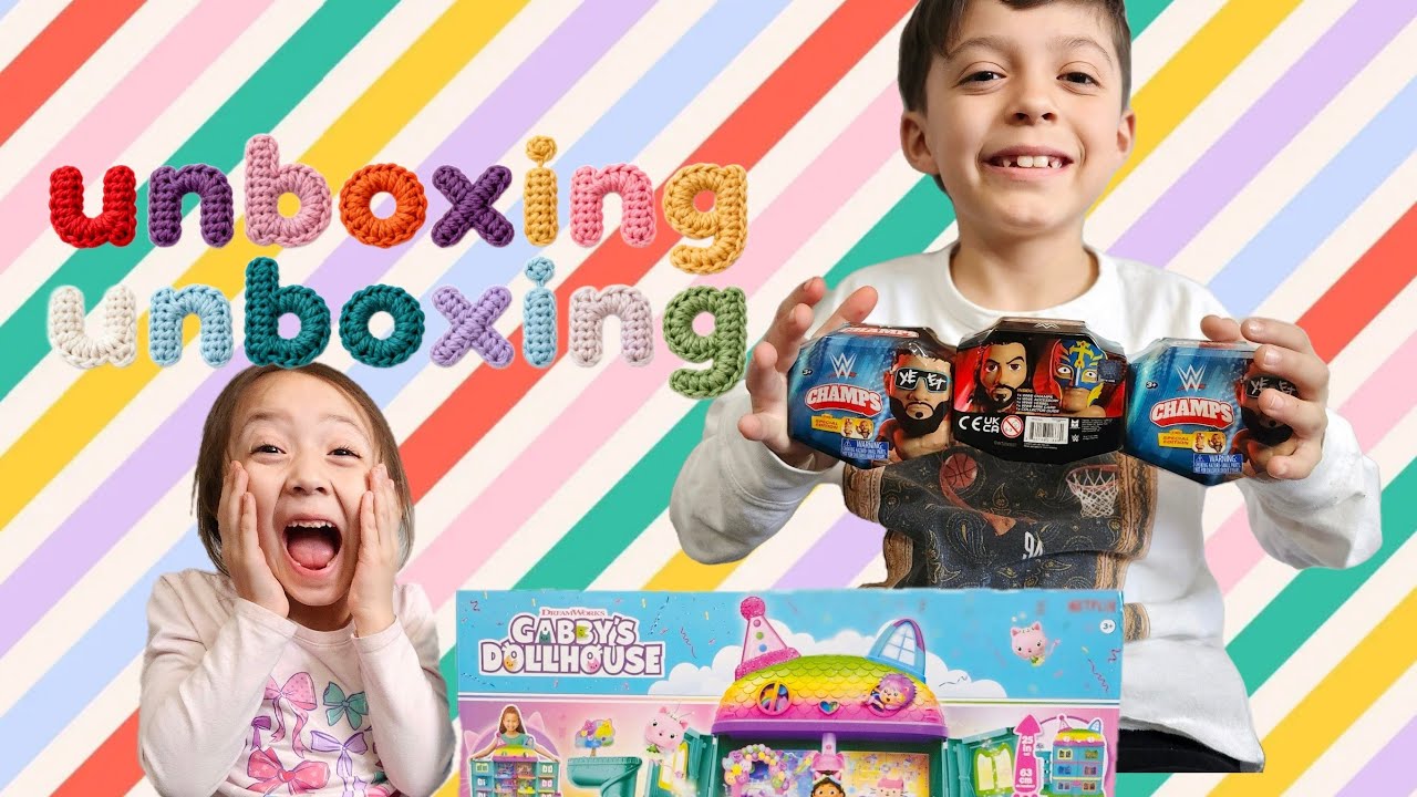 Unboxing Gabby Doll House and WWE Wrestlers 