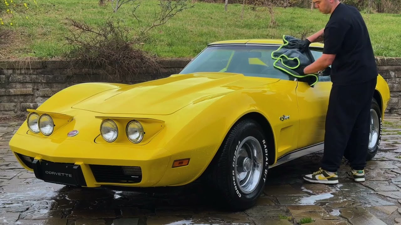 Chevrolet Corvette 1976: ASMR‑уход с Foam Heroes