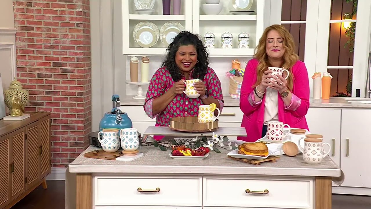 Aarti Sequeira Set of (2) 18oz Inspirational Ceramic Mugs W/ Wood Lids on QVC