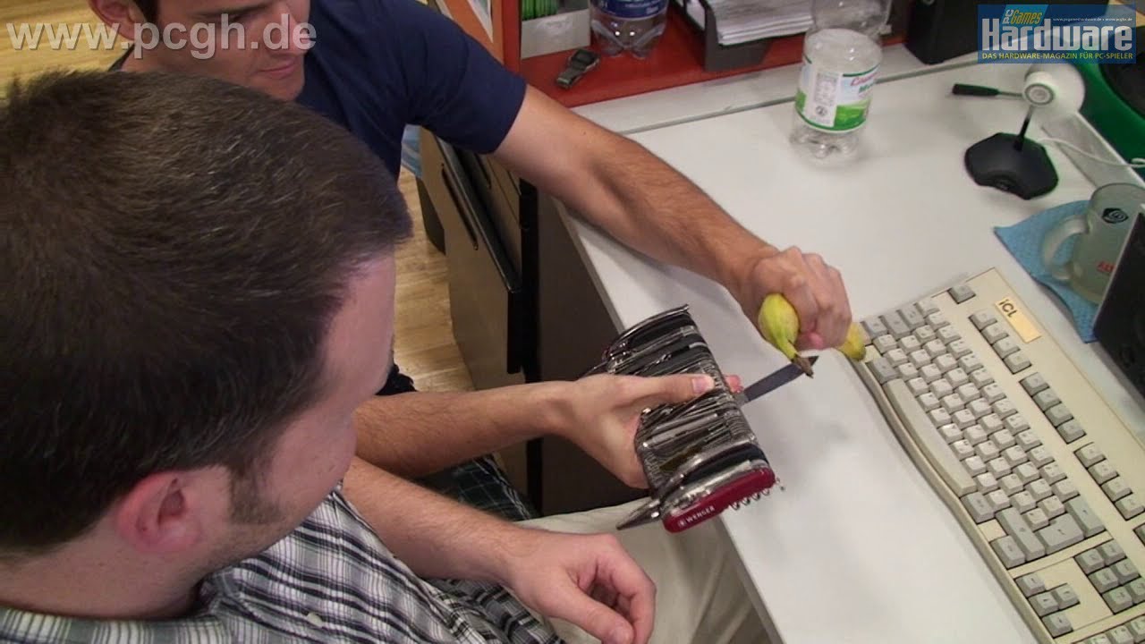 Giant Knife Schweizer Taschenmesser für 879 Euro - PCGH in Gefahr