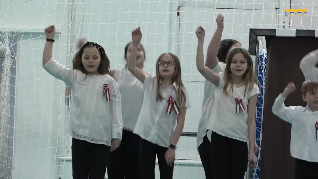 Ünnepi műsort adtak az Izbégi Általános Iskola negyedikes diákjai / Szentendre MA / 2023. 03. 16.