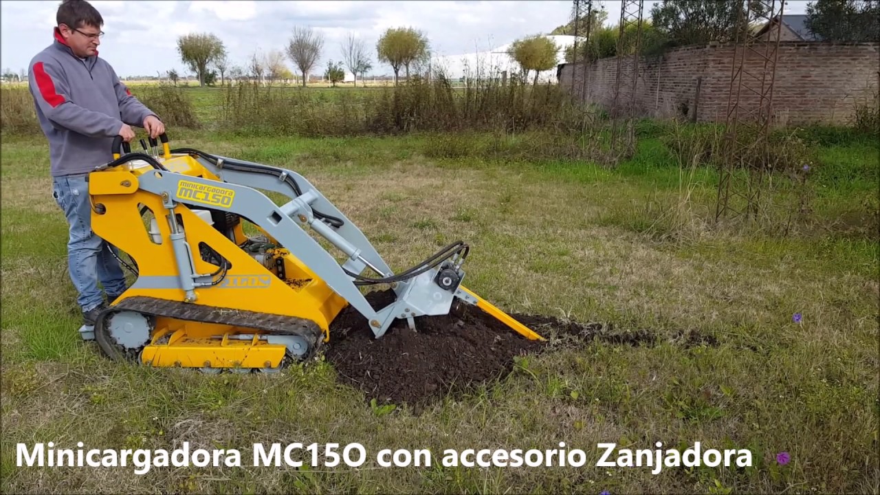 Minicargadora MC15O con accesorio zanjadora