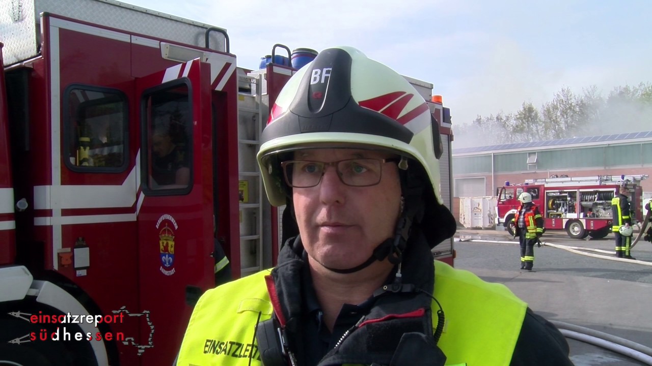 Großbrand in Recycling-Zentrum - Darmstadt - 24.04.17