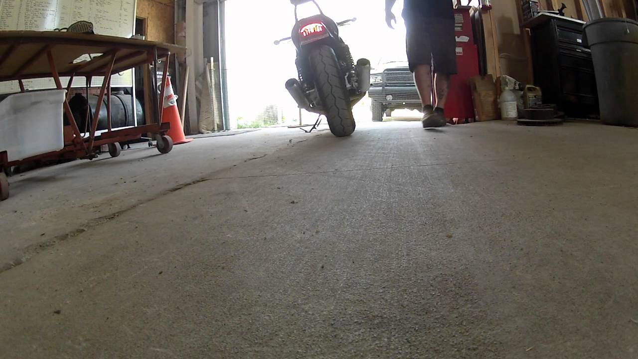 Customized Creationz 1999 Vmax No Vboost and Vboost idle sounds 2012