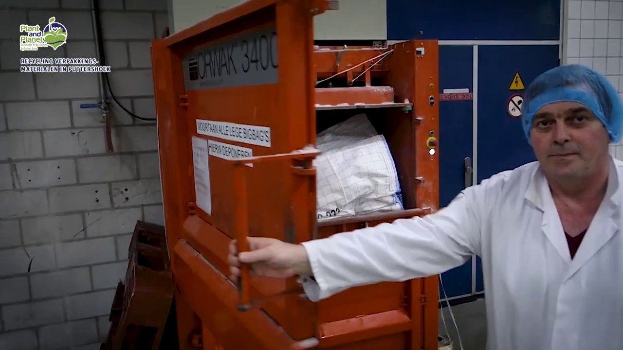 Recycling verpakkingsmaterialen in Puttershoek (NL ondertiteling )