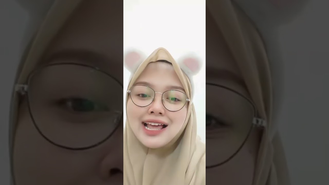 Ketika live malahan ingat sesuatu 😚😚
