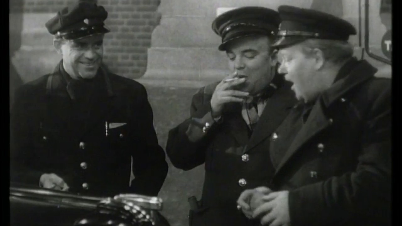 Taxa k1640 efterlyses (1956) - Hun har en stemme som en filmstjerne