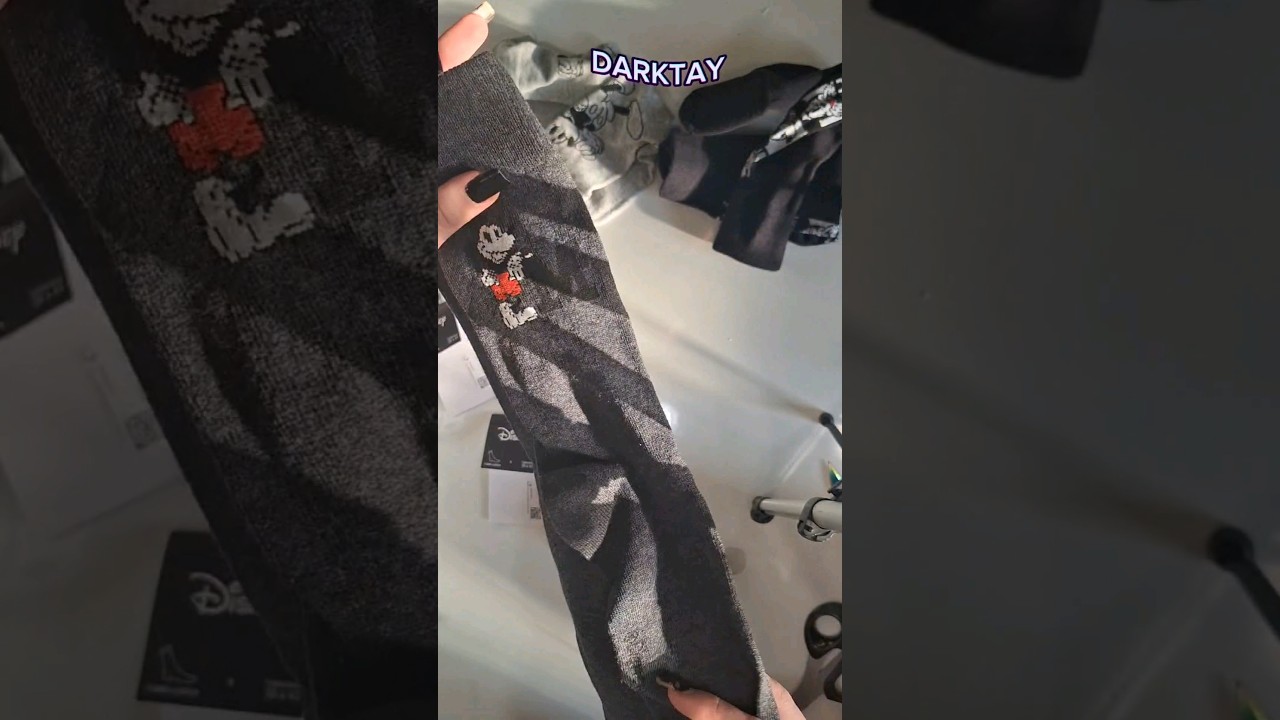 CLASSIC MICKEY MOUSE SOCKS - grey with Ma Riachuelo x Disney - #disney #mickey #mickeymouse