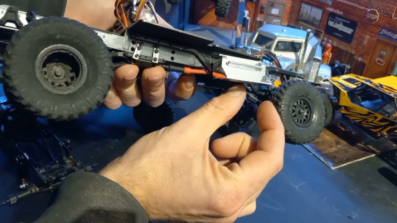 going over how to make a scx24 6x6