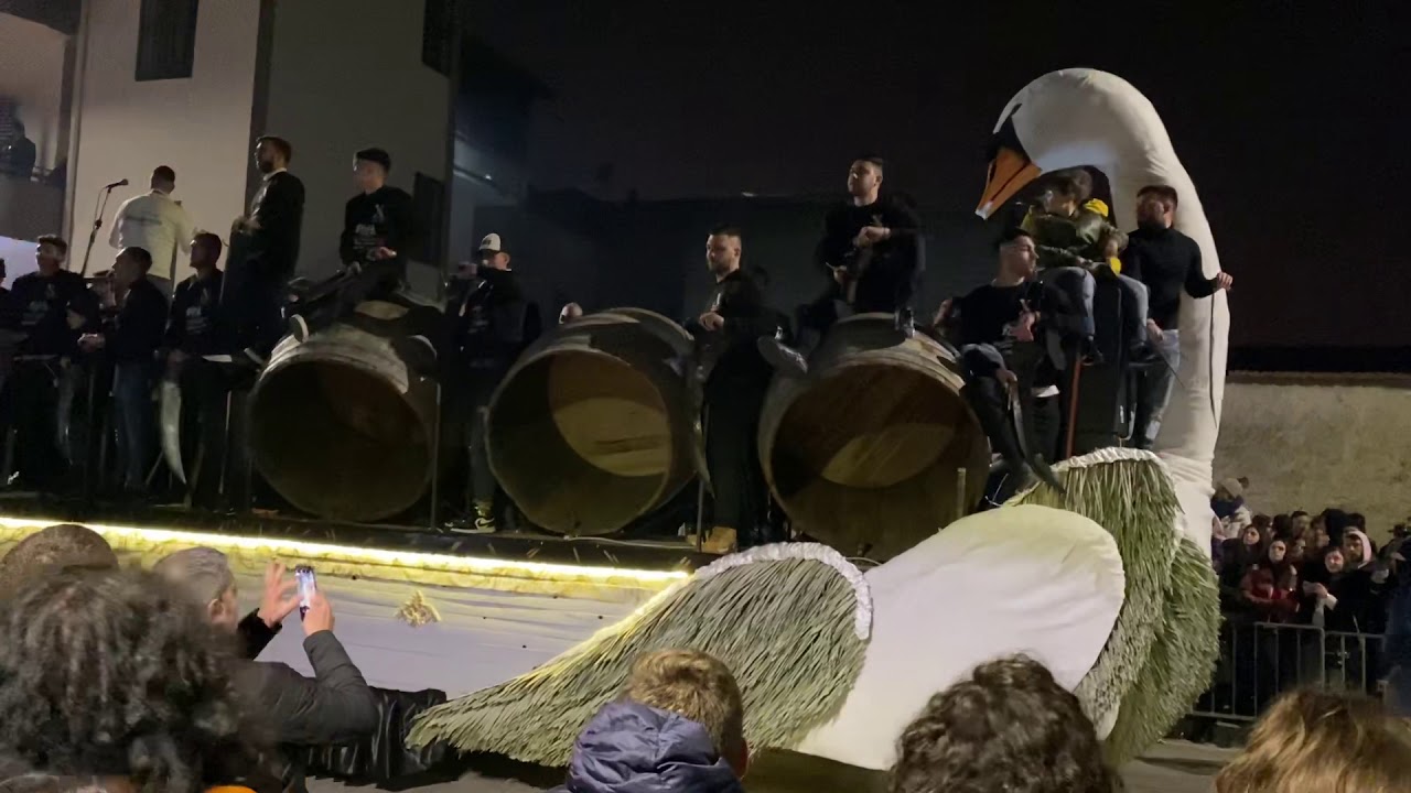 Carri Macerata Campania 2020 “ I wagliun ra vie e for” esibizione-piazza