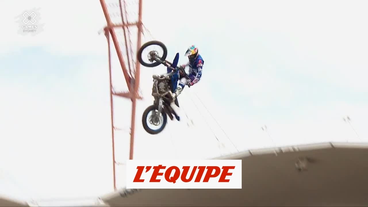 Пажес завоевал золотую медаль в фристайл-мотокроссе на X-Games.