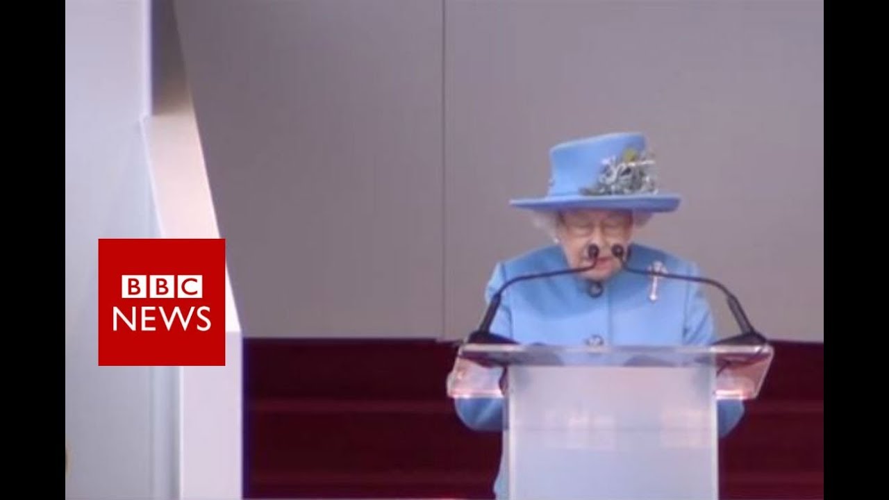 Queen opens new Queensferry Crossing - BBC News