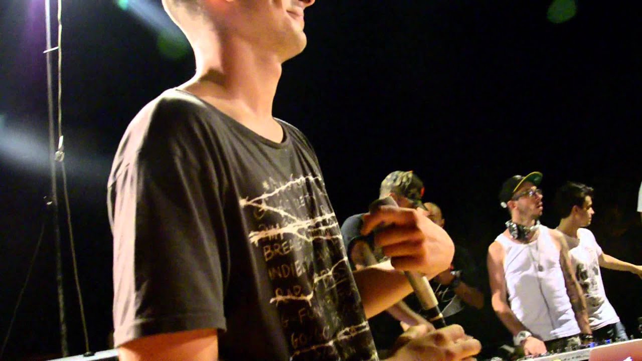FLOWKINGDOM - Quarti di finale FREESTYLE - VENOM vs COMPLESS (18.08.2012) @Ghedi (BY DIRTY SOUND)