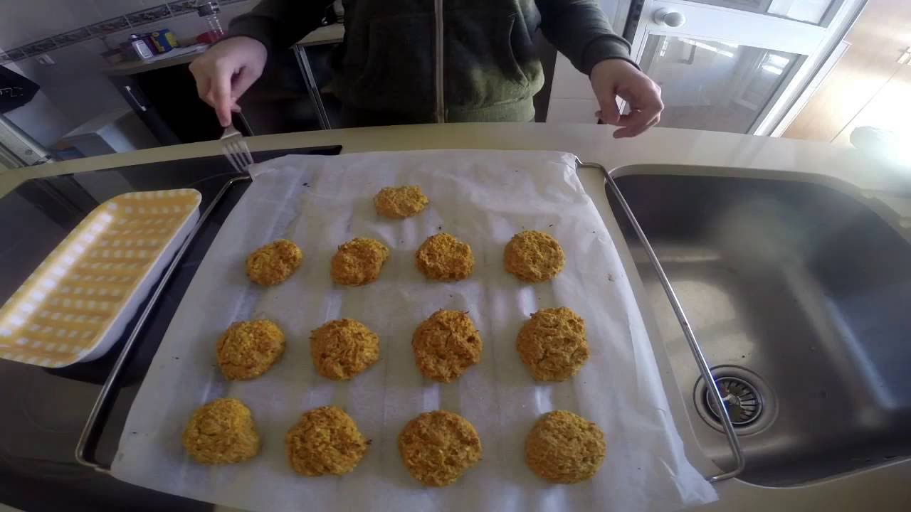 RECETA - TUTORIAL - Galletas para perros de manzana y zanahoria - Loco, labrador.