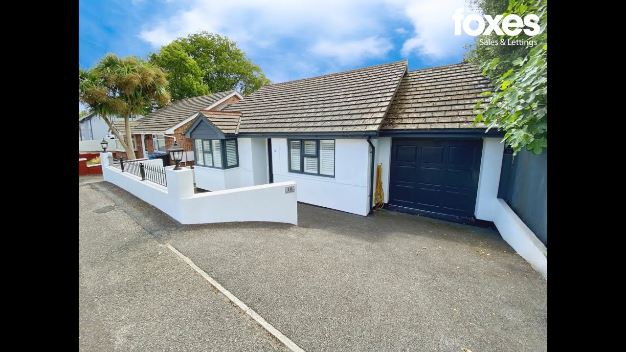 16 Churchfield Crescent, Poole, Dorset, BH15 2QS - Detached two bedroom bungalow