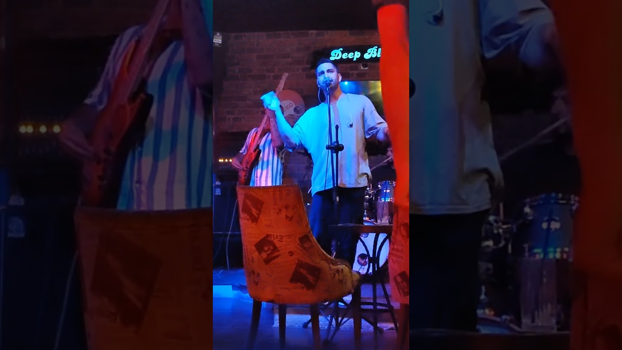 Deep blue Bar, Fethiye. Cover Rolling Stones 