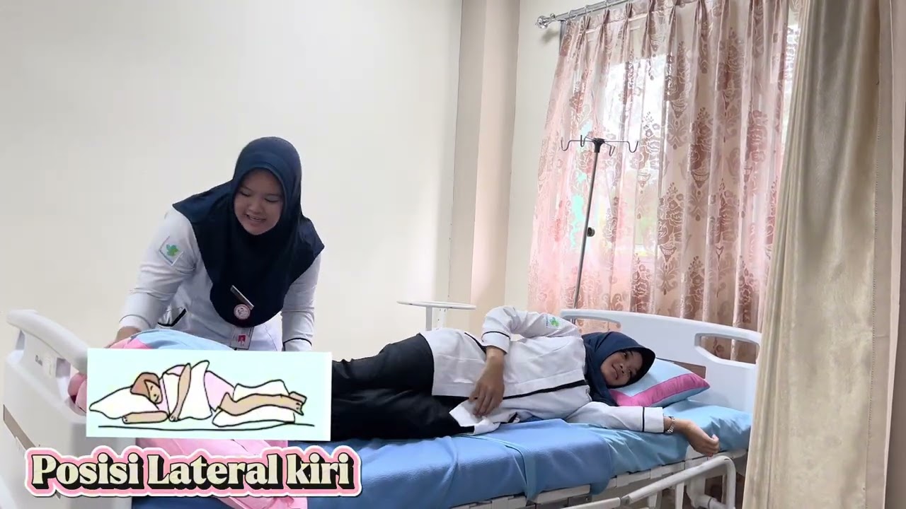 Simulasi Mengatur Posisi Pasien,Sophie Vainla V.A,Tk 1 Kebidanan,Poltekes Kemenkes Bengkulu,Kampus B