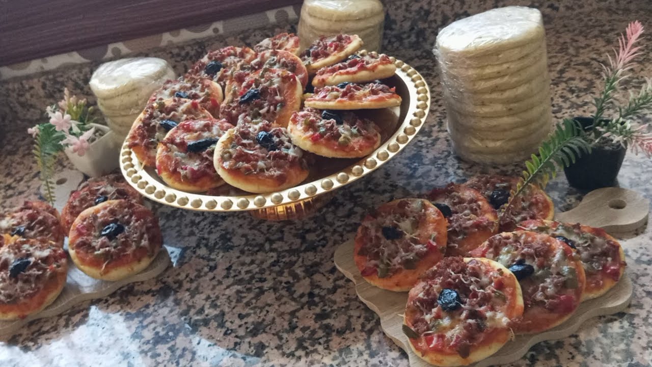 ميني بيتزا هشيشة ولذيذة 🍕 بعجينة سهلة واقتصادية