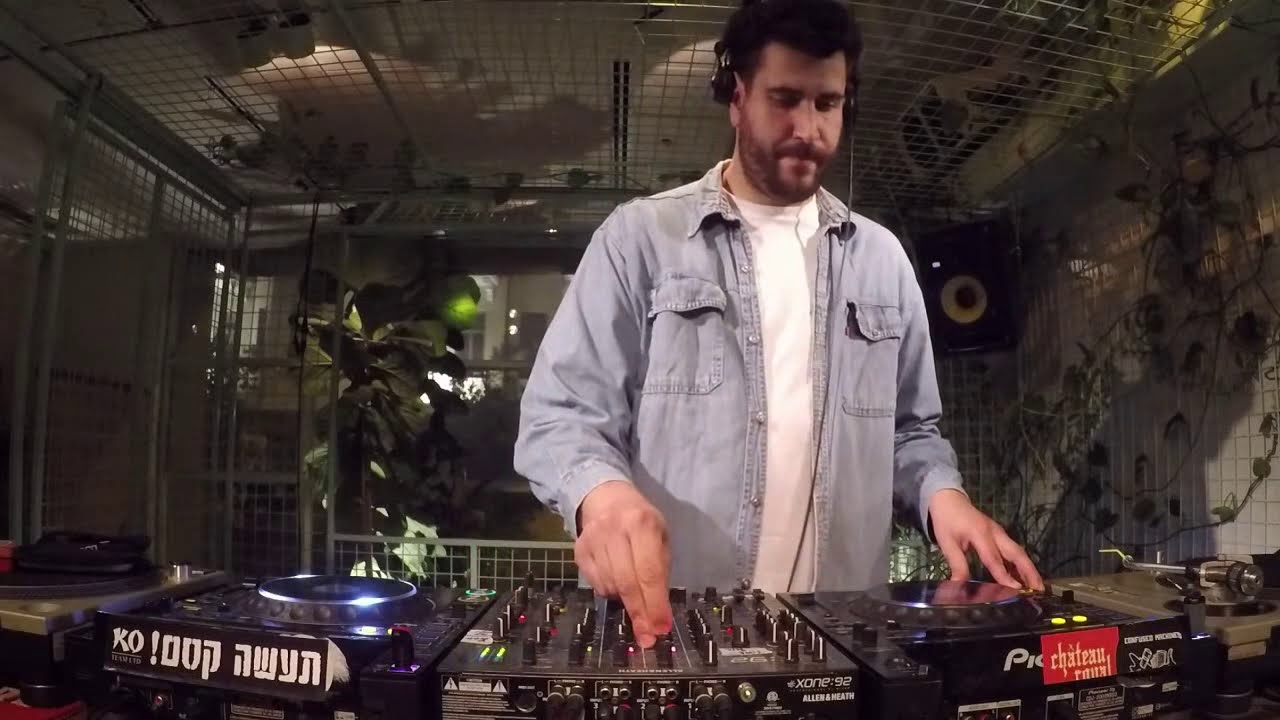 ABC w/  Oron K