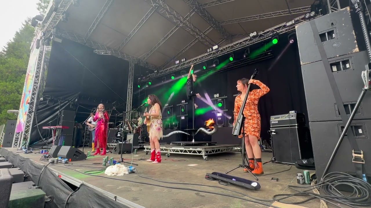 THE LAURETTES AT BELLADRUM - 'WITCHES' ft Boydie