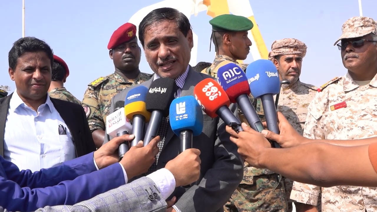 تصريح النائب البحسني البحسني خلال وضع إكليل من الورد على ضريح الجندي المجهول بالنصب التذكاري