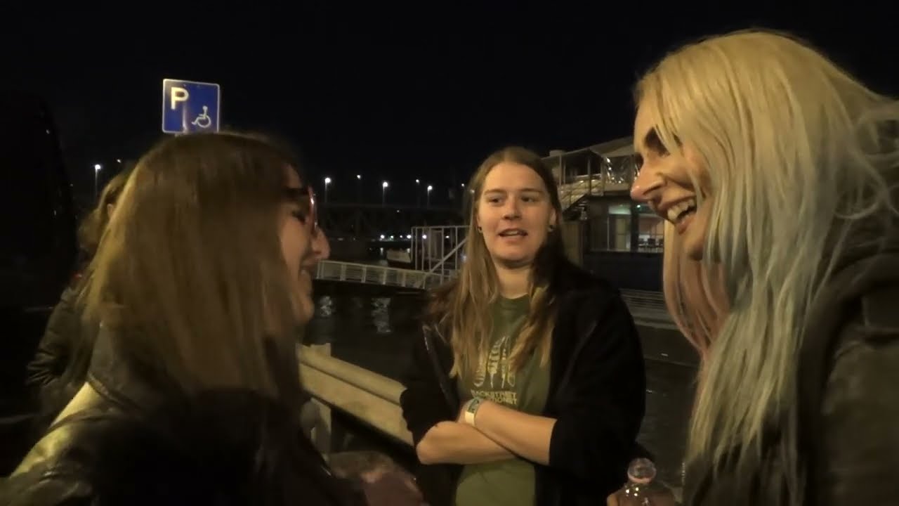 Eivør with her fans from Hungary and Macedonia after her concert at A38 in Budapest 2022