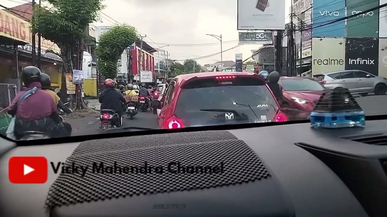 Tadi sore saya sama kedua orang tua aku bukber buka puasa bersama SPKT Polrestabes Semarang gais 