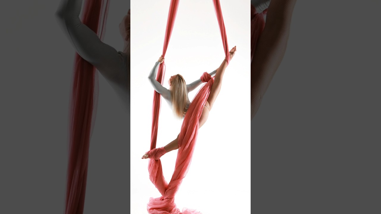 🇺🇦 Model poses for photoshoot📸 Aerial gymnastics. Model Olena