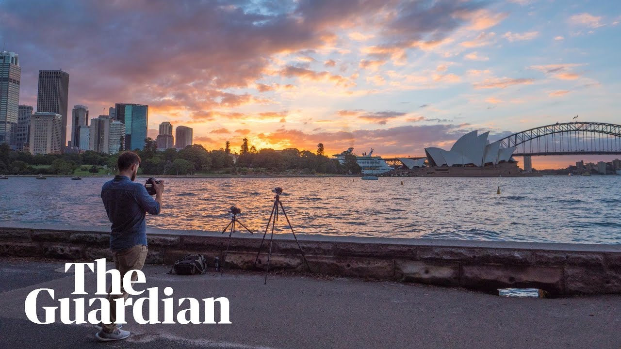 Bending time: The hidden dimension of time-lapse photography