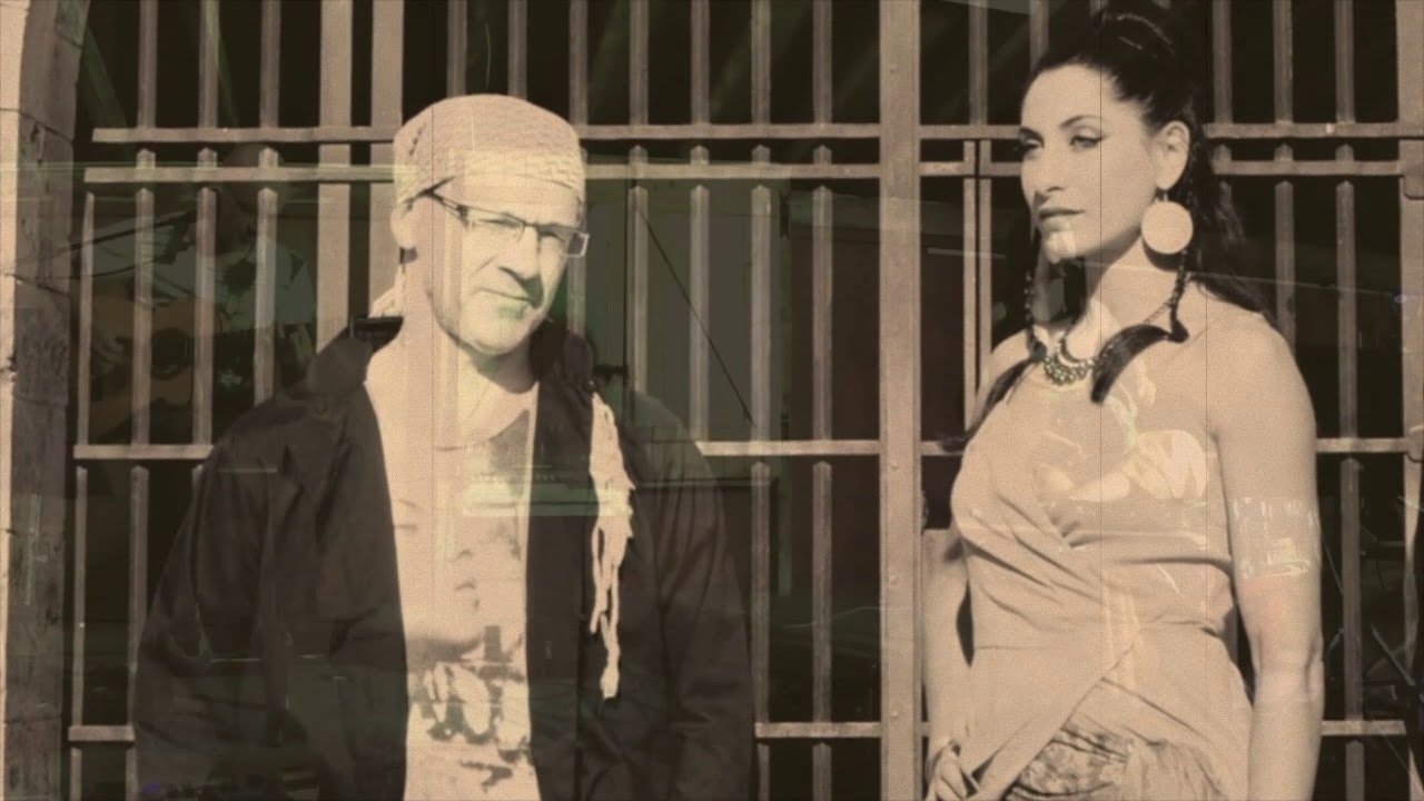 Add Ezzi Ssaâ de Slimane Azem par le duo Hazelwood (Musique du Monde)