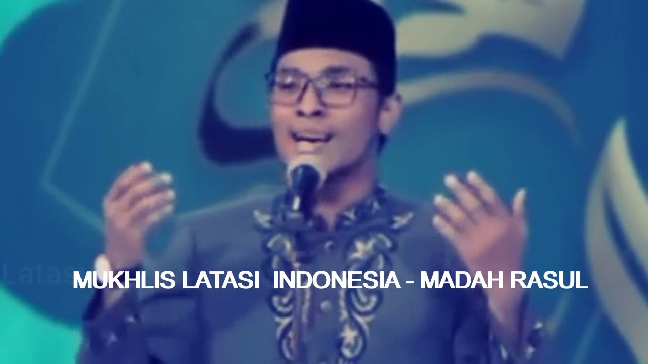 Mukhlis Latasi,  JUARA  ajang Internasional Maddah ar Rasul yang di gelar di Giza, Kairo, Mesir.