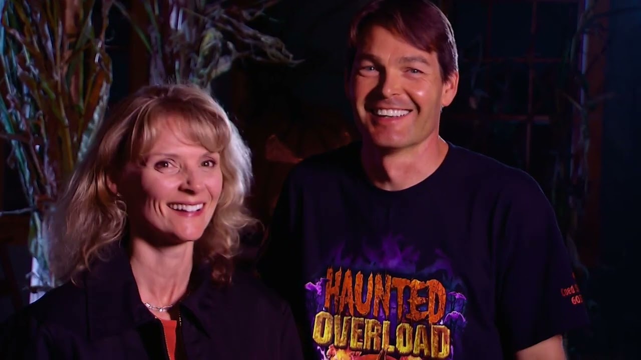 Great Halloween Fright Fight | Halloween OVERLOAD! 🎃