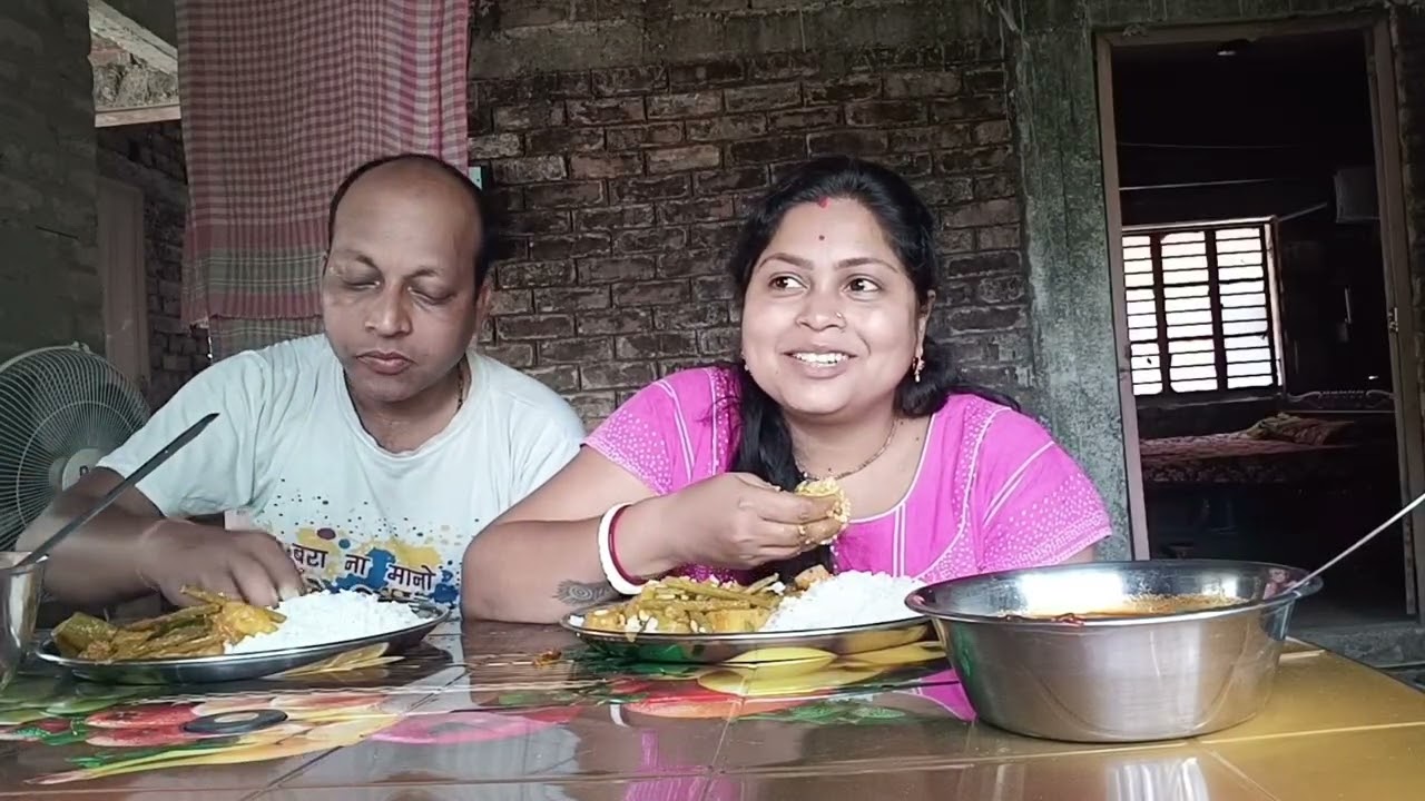 📌আজ একদম সিম্পল তবে ও চাটনি দিয়ে ভাত খেতে ভালোবাসল আমি বাসি না।