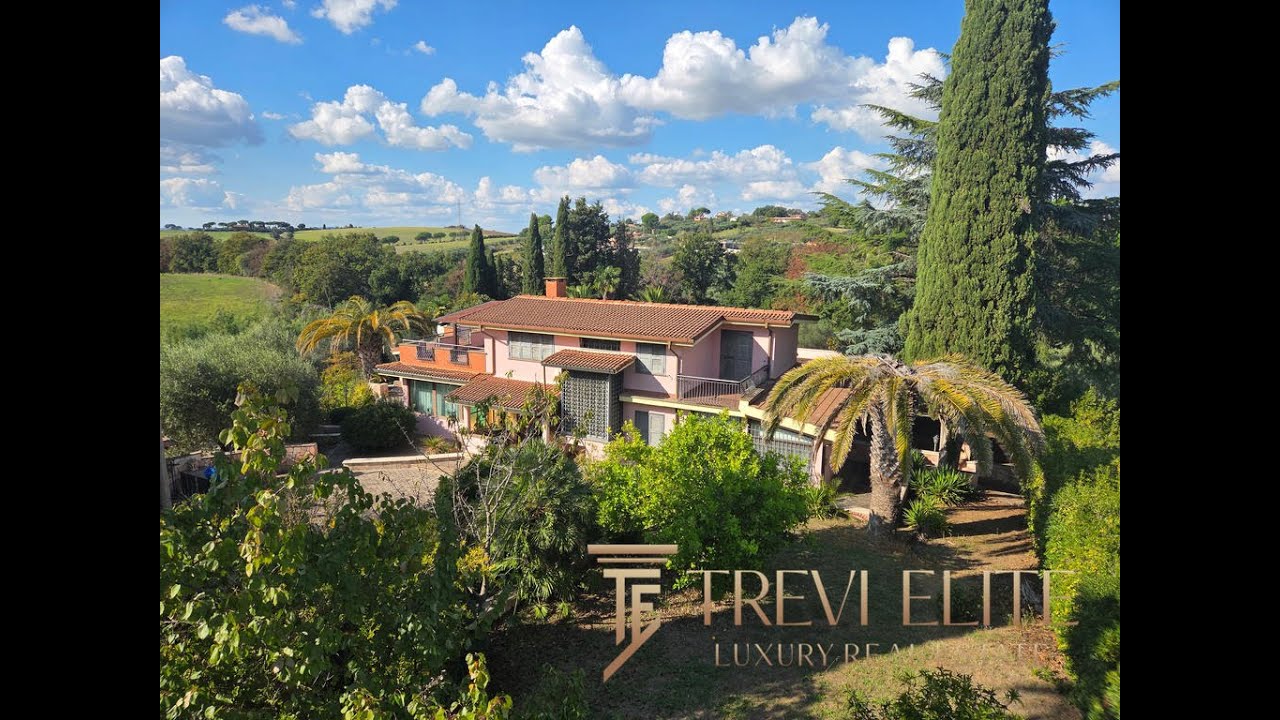 Luxury villa with pool close to Rome. Property video tour