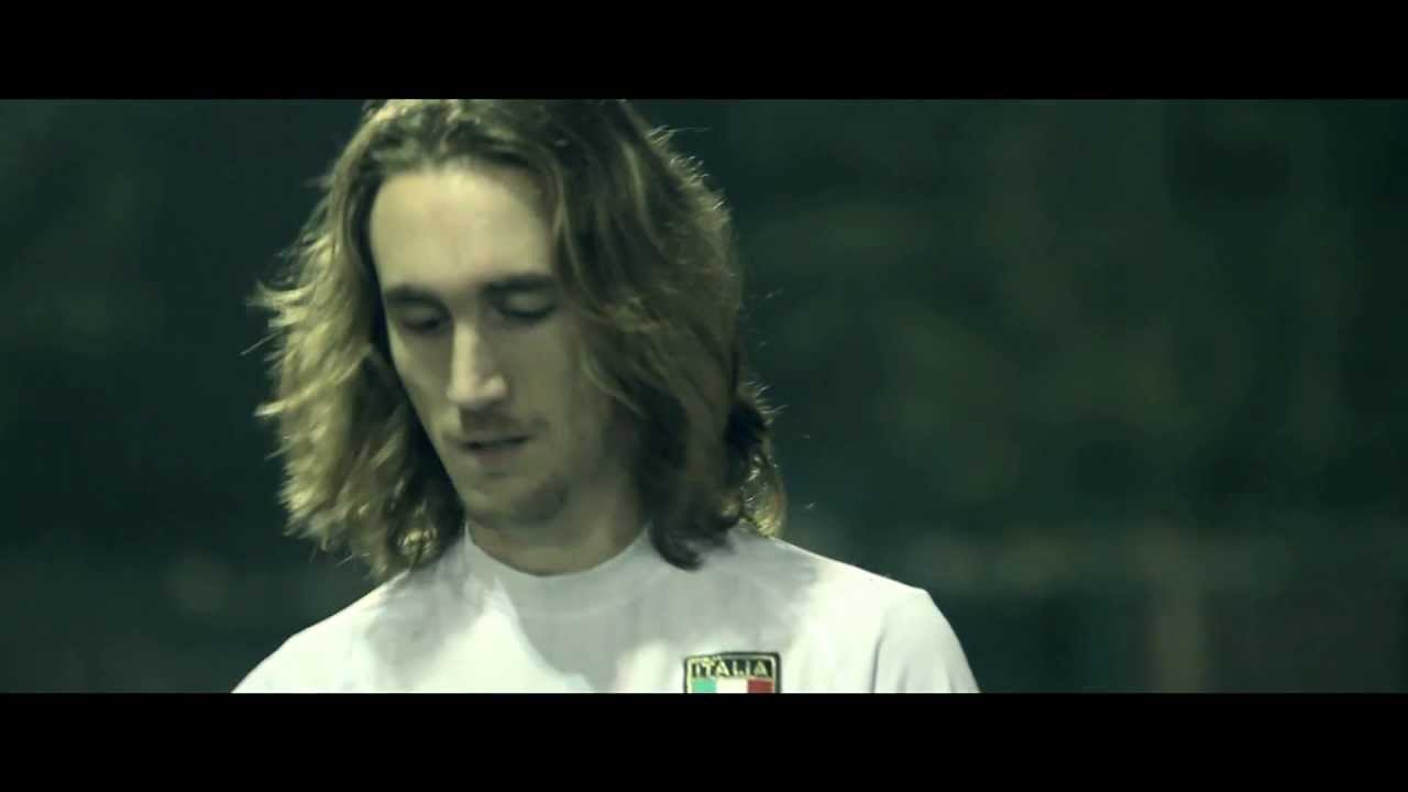 FALLO. Il romanzo di viaggio che non ti aspetti. Book trailer CALCIO. Voce LUCA WARD