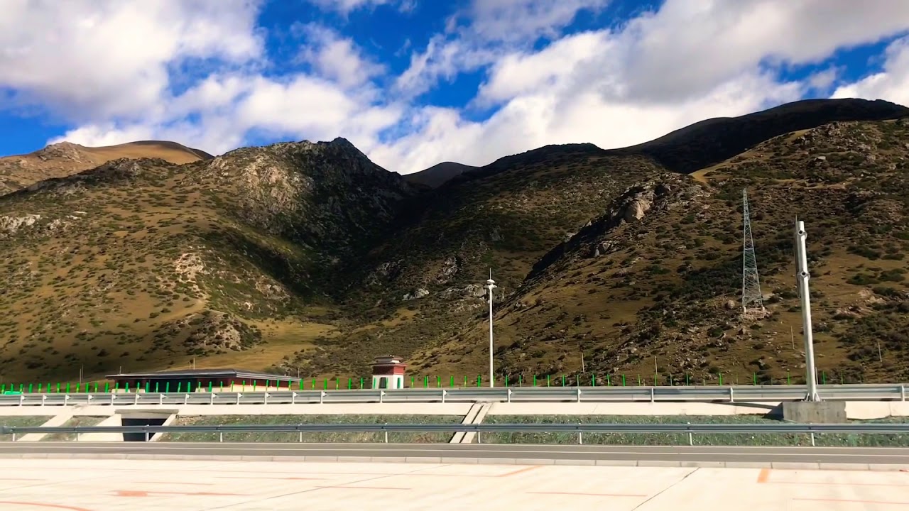 The journey of  Tibet. The day in Basum Lake
