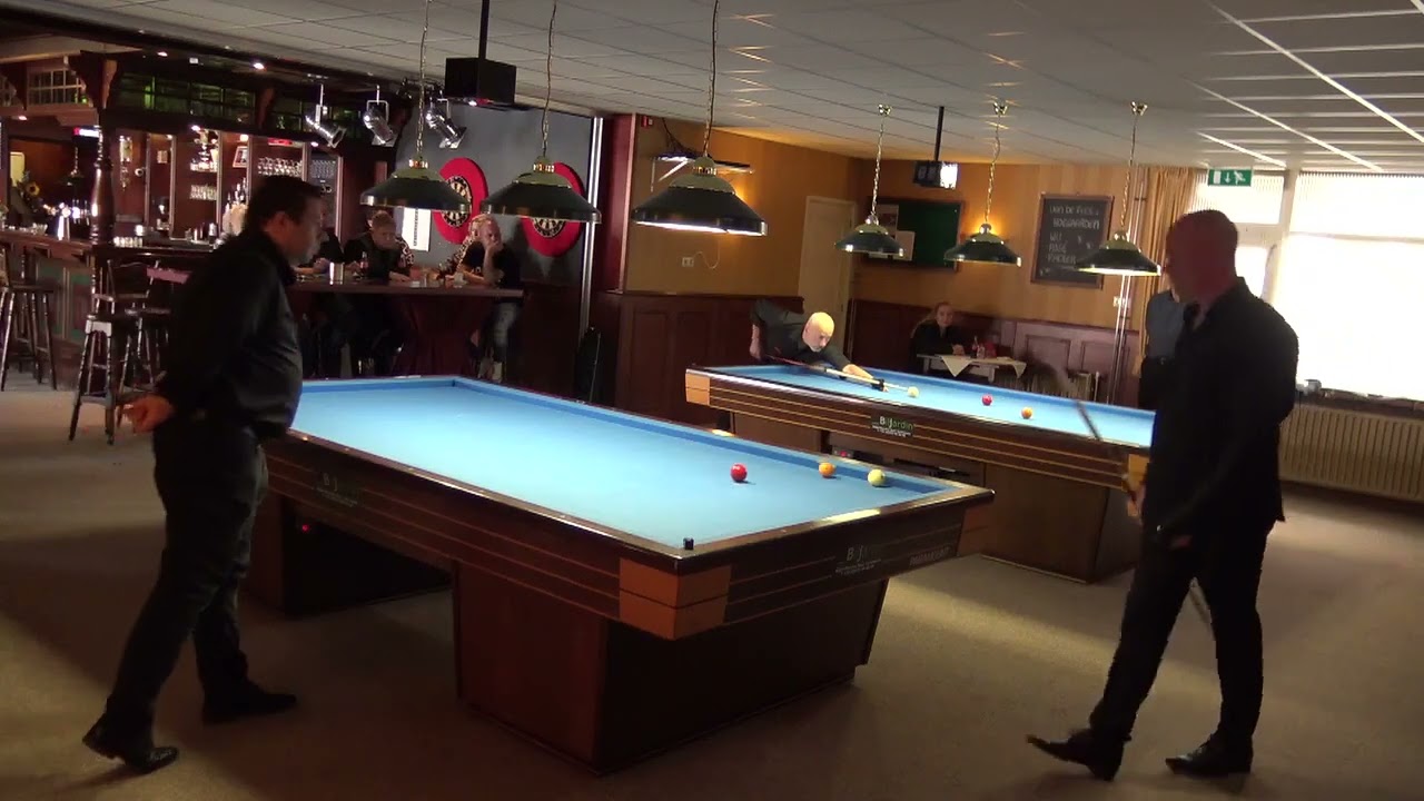 Vic Herreweghe vs Dan Breur