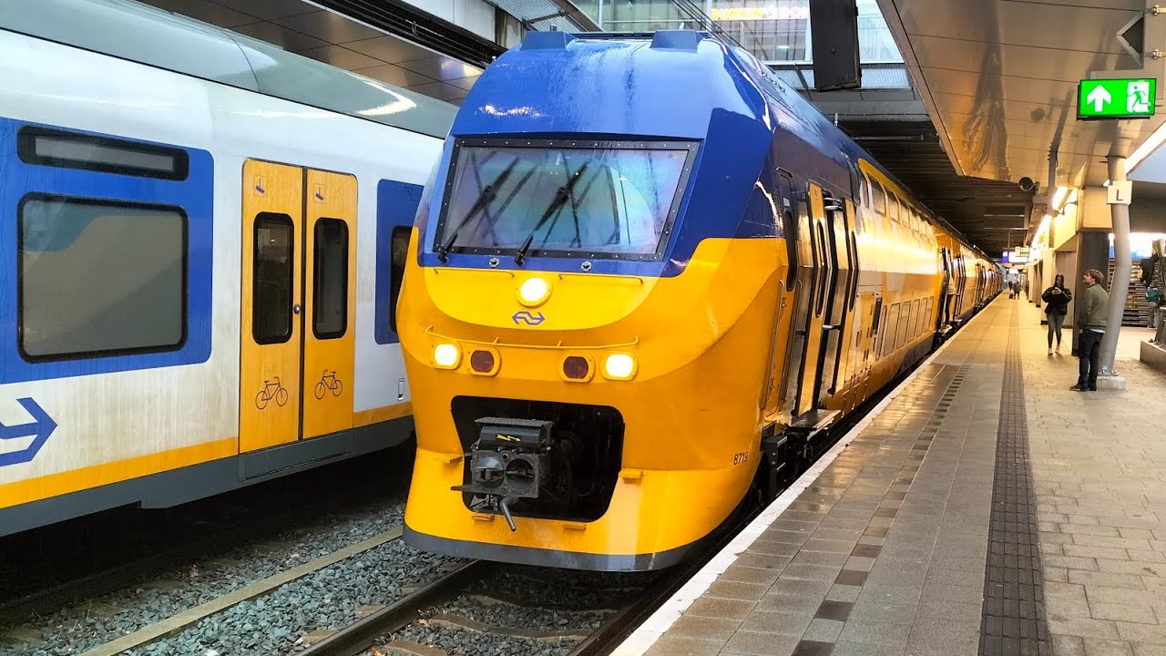 NS Flow Virmm 2/3 Vertrekt met hele harde wielslip uit Utrecht Centraal