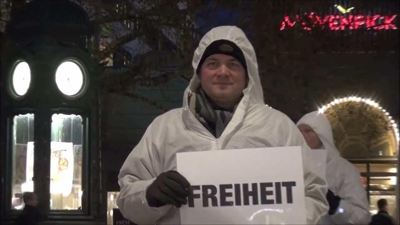 19.01.2026 Hannover. Die Schneemänner mit Würde, Stehen für das Leben in Freiheit.