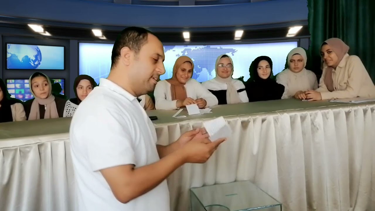 مسابقة اوائل الطلبة ٨/١ مدرسة الشهيد عبدالمجيب الماحى