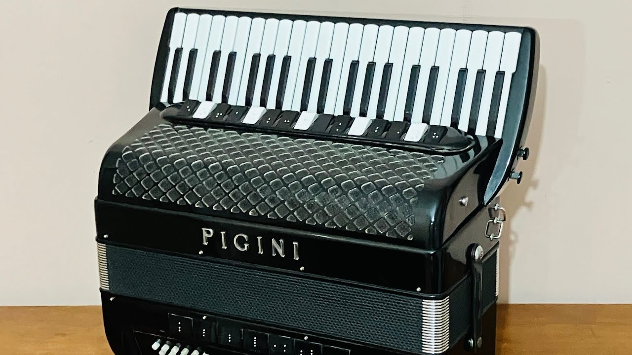 Acordeón Pigini Convertor 55/P Deluxe (LMMH) 120 bajos | Vive Acordeón 151