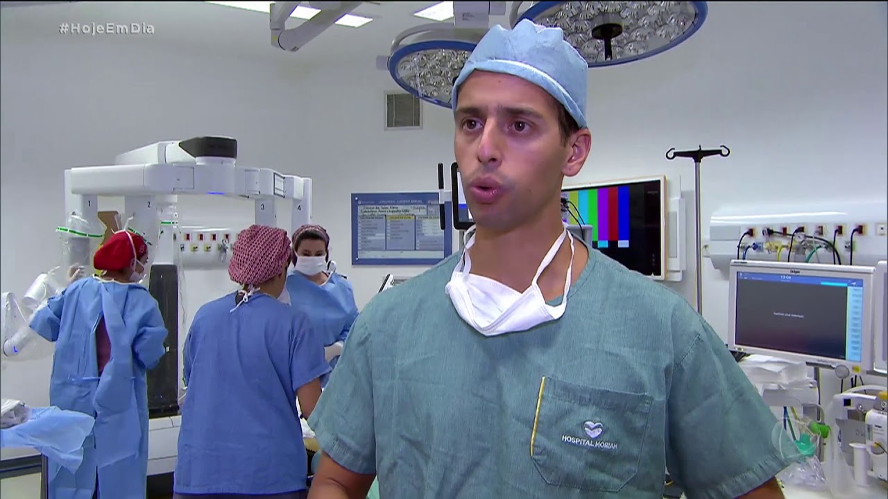 Técnica pouco invasiva utiliza robô em cirurgia de próstata