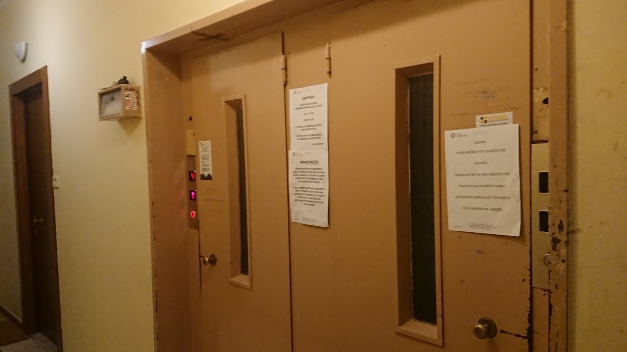 Το εκσυγχρονίσανε το 1ο! 2 παλιά ασανσέρ σε πολυκατοικία στην Αθήνα