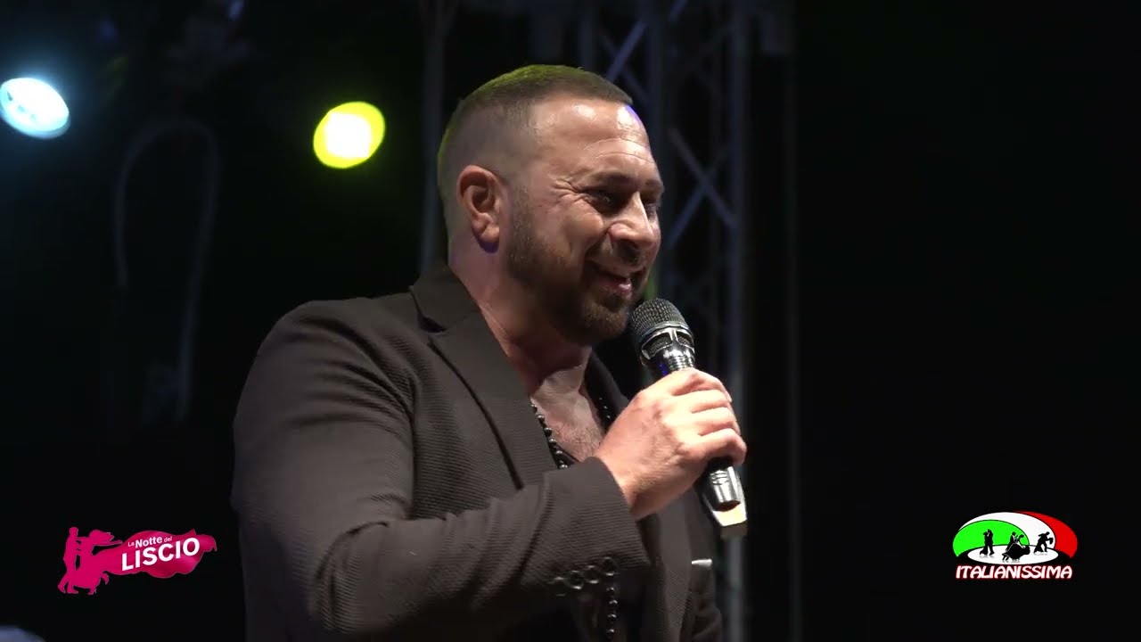 ROBERTO POLISANO canta dal vivo I SUCCESSI CANZONI NAPOLETANE #italianissimatv #neapolitansongs