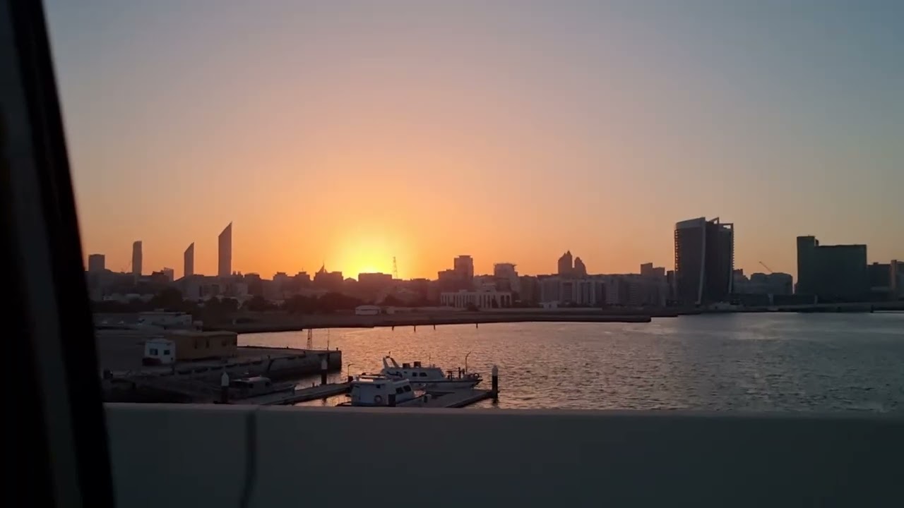 THE BEAUTIFUL SUNSET AT AL REEM ISLAND #sunset #beautiful #sun #viral #trending @Pokwang0fw21 #yt