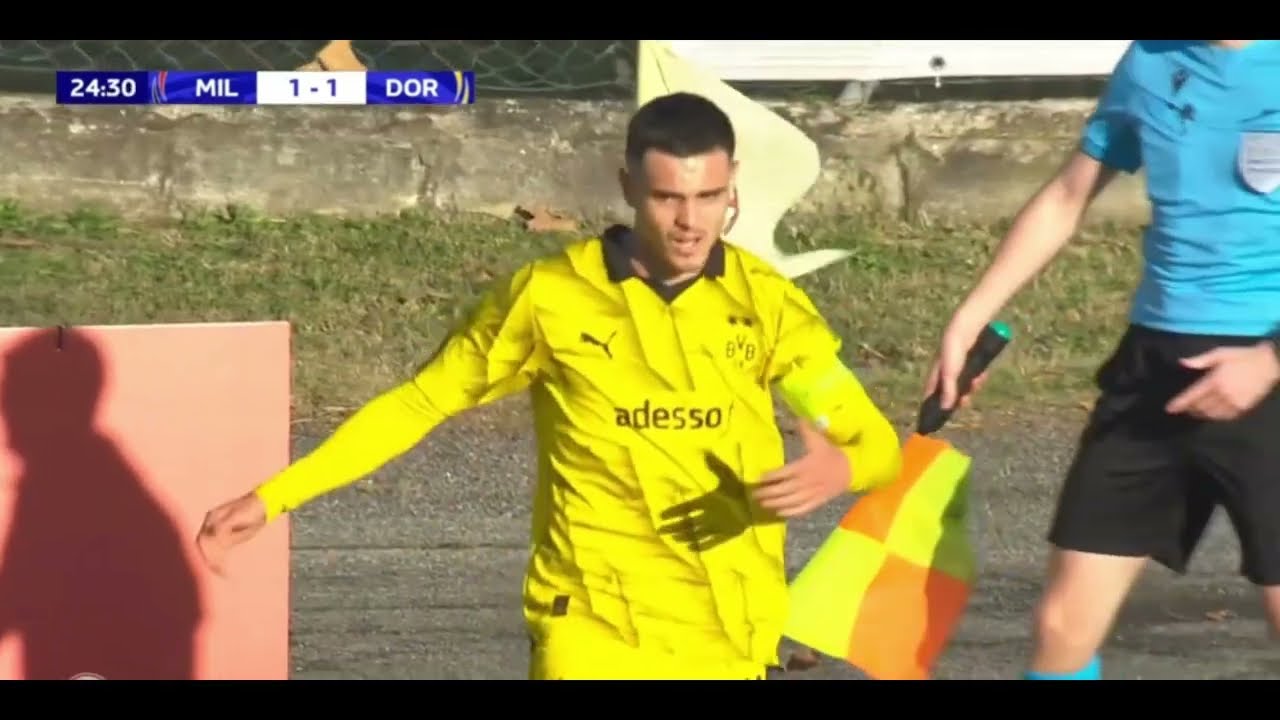 Kjell Wätjen Dortmund u19 vs Ac Milan u19 (23.11.28)
